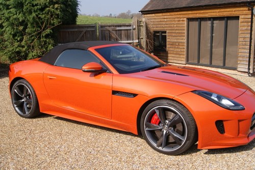 2014 Jaguar F Type 380s Only 19 K miles Stunning In vendita
