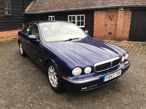 2003 OLD SCHOOL JAGUAR LOOK DRIVE AND COMFORTABLE LOOKS GREAT VAL For Sale