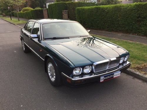 1992 Show Condition Jaguar XJ6 3.2 With Incredibly Low Miles VERKOCHT