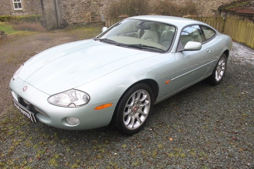 2001 Jaguar XK-R FHC In vendita