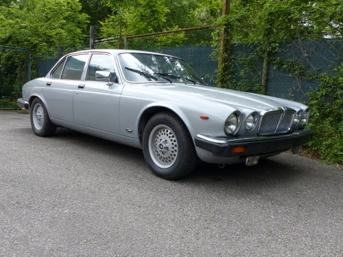 1983 Jaguar XJ6 Mk III, 4.2 sovereign, manual gearbox, sunroof VENDUTO