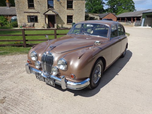 1962 A STUNNING LOW MILEAGE JAGUAR 3.8 MOD - 2 OWNERS FROM NEW! In vendita