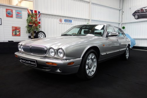 1997 Daimler Super V8 53'000 miles and beautiful condition In vendita