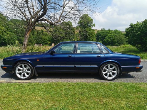 1999 XJR 4.0 V8 Supercharged For Sale
