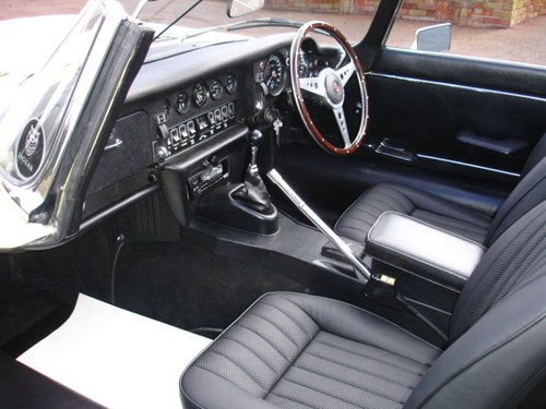 1970 Jaguar E-Type - 3