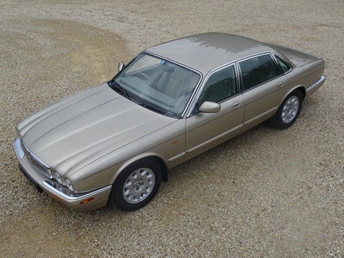 1998 Jaguar XJ Sovereign SWB – 18,000 miles from new VERKAUFT