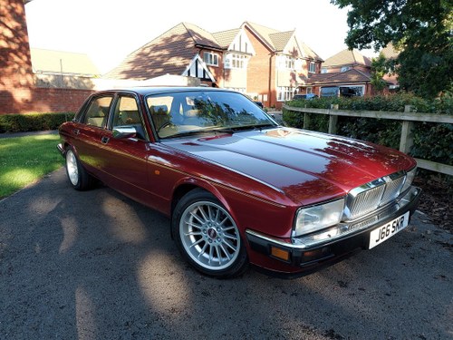 1994 BEAUTIFUL LOOKING XJ40 IMMACULATE CONDITION PART EX OPTION In vendita