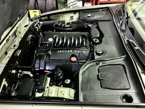 1998 Jaguar XJ8 - 5