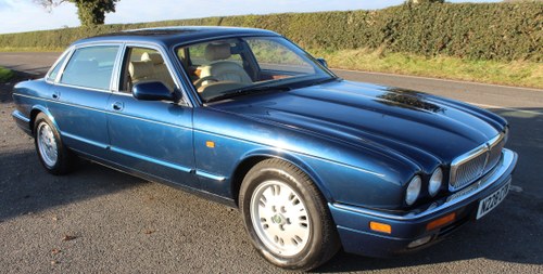 1995 Jaguar Sovereign X300 4.00 Litre LWB Automatic VENDU