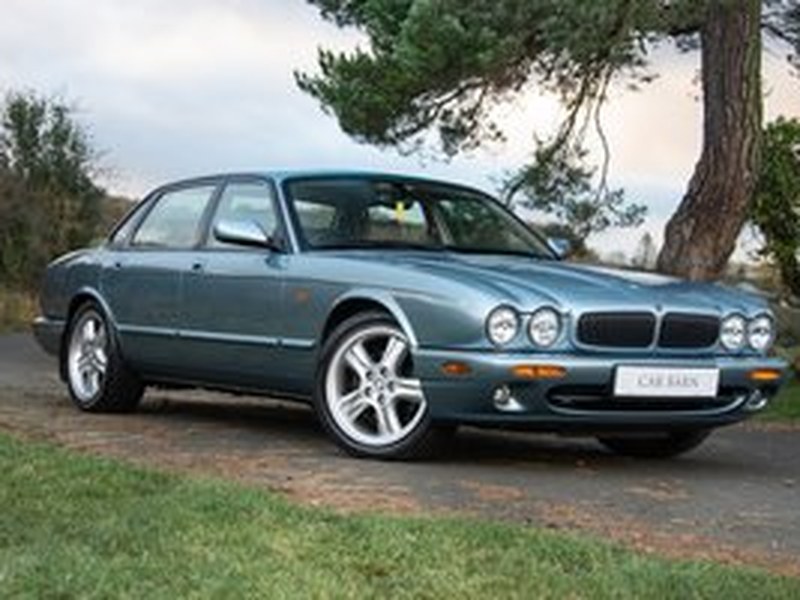 2002 Jaguar XJ8 Sport