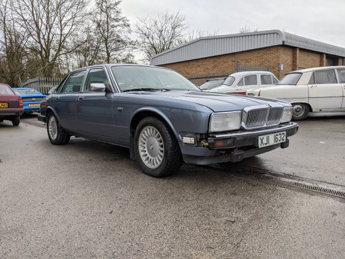Jaguar Sovereign 3.6L 1988  (Private Plate Included) For Sale