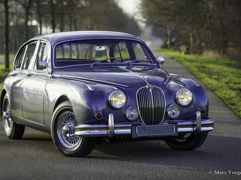 Jaguar MK II 3.8 liter € 58.500,--
