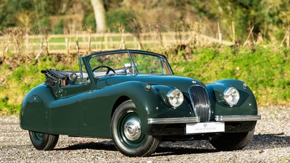 Restored, Matching-Numbers RHD XK120 Drophead Coupe