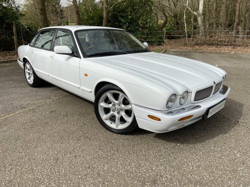 2000 Jaguar XJR with 56k  miles SUNROOF  near perfect condition For Sale