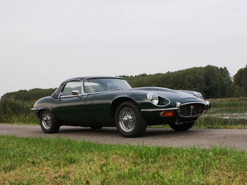 1974 Jaguar E-Type Series III V12 with softtop and hardtop For Sale
