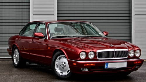 1997 Jaguar 3.2 Executive (Met Burgundy) SOLD