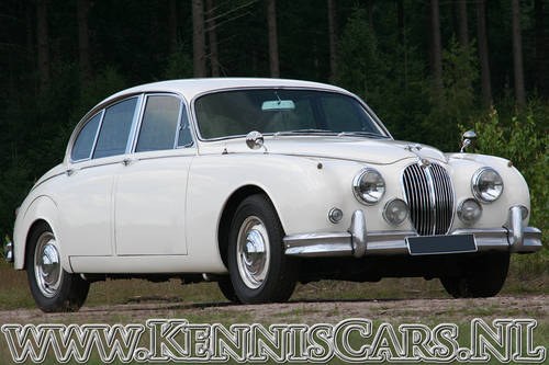 1960 Jaguar Mark II 3.8 Saloon with manual 4 speed gearbox ovd For Sale