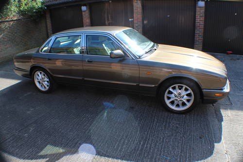 2001 Jaguar XJ8 Executive Sport in Roman Bronze 88k miles Kaufen Bei