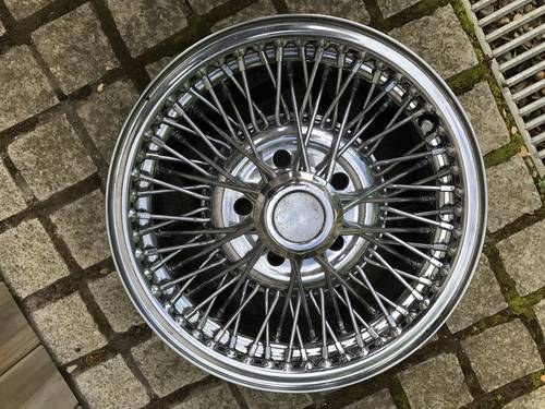 1976 JAGUAR XJ BOLT ON CHROME WIRE WHEELS For Sale