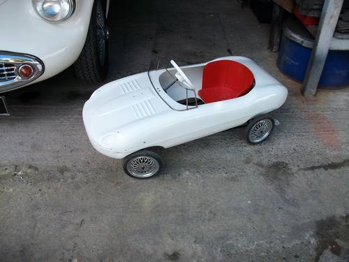 jaguar e type pedal car by lines brothers(triang_ SOLD