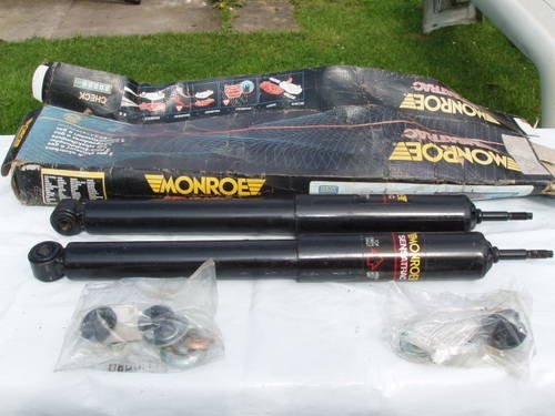 1988 Pair of new Road Springs and shock absorbers VENDUTO