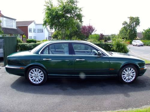 2003 Immaculate XJ8 4.2 SE Jaguar with FJSH For Sale