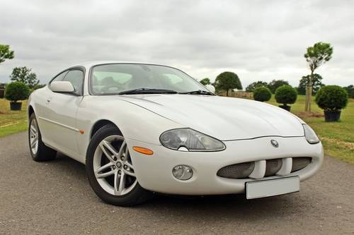 2003 Jaguar XK8 Coupe, White Onyx, Rare Colour!!!  For Sale