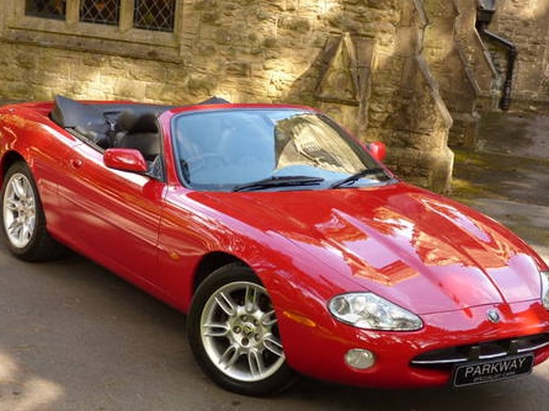 Jaguar 4.0 XK8 Convertible (41841 miles)
