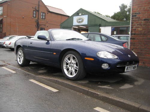 2001 Jaguar XK8 Convertible Only 72,000 miles In vendita