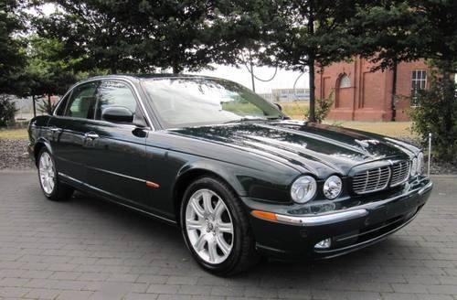 2004 XJ8 3.6 AUTO * CRUISE * FULL CREAM LEATHER ONLY 38000 MILES SOLD