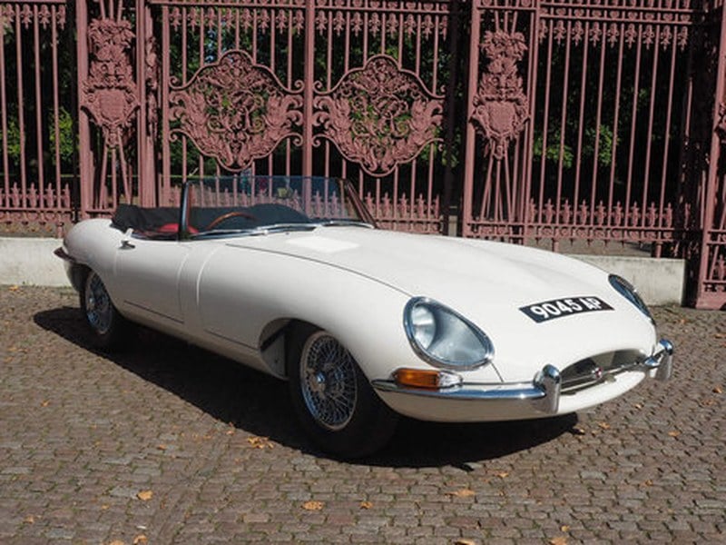 E TYPE SERIES 1 FLAT FLOOR