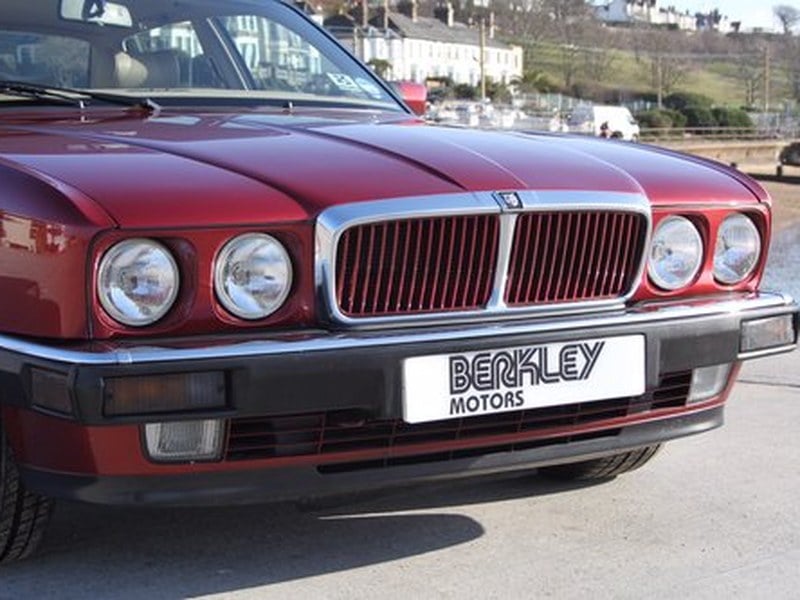 1994 JAGUAR XJ40 3.2S - 1 OWNER, 37,500 MILES