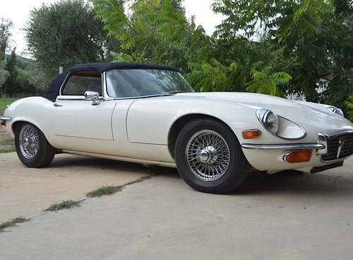 1973 E Type Convertible in top condition For Sale