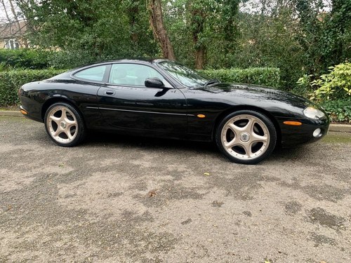 2002 XKR 20 Inch alloys great modern classic car For Sale