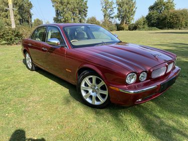 Picture of Jaguar Xj8 4.2 S.E 2004 46k miles original and unmarked For Sale
