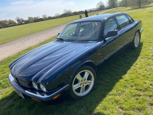 1999 XJR (X308) in lovely condition. View S.Oxon In vendita
