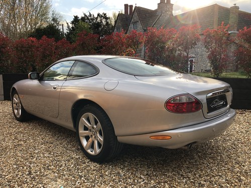 2003 Jaguar xk8 coupe (the holy grail) 22,000 miles from new In vendita