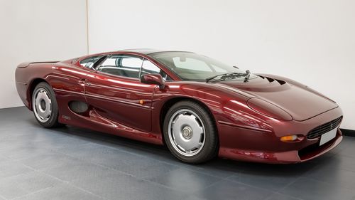 Picture of 1991 JAGUAR XJ220 COUPE 1 of 69 RHD CARS BUILT -MONZA RED - For Sale