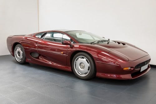 1991 JAGUAR XJ220 COUPE 1 of 69 RHD CARS BUILT -MONZA RED Kaufen Bei