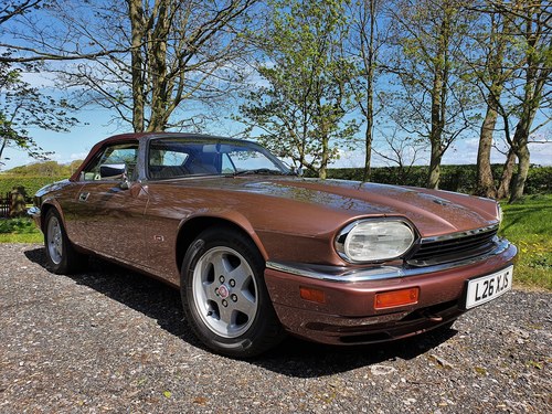 1995 Jaguar XJS convertible. Immaculate condition 32'000 mls LHD For Sale