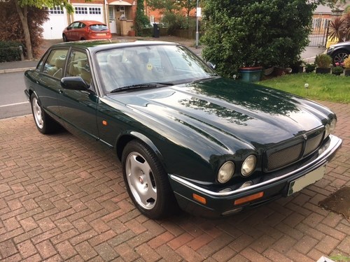 1996 Jaguar XjR X306 51k miles rust free and all original panels In vendita