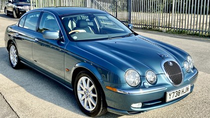 Jaguar S-Type V6 3.0 SE+ Auto - Simply Impeccable !