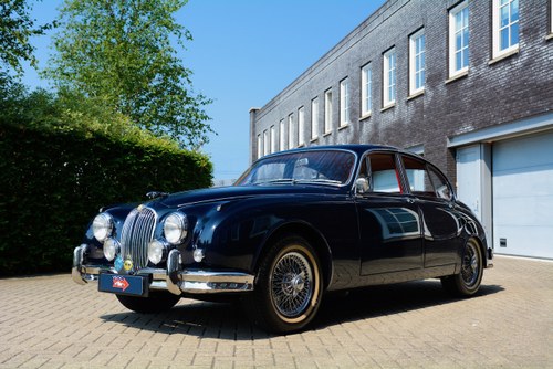 Jaguar MKII 3.8 1961 - Manual with overdrive. Wonderful car For Sale