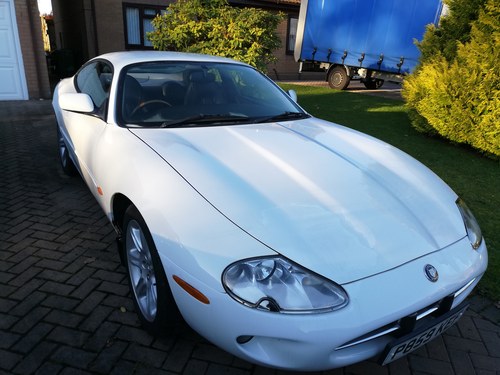 1997 Extremely Rare A WHITE XK8 RHD owned 13 years In vendita