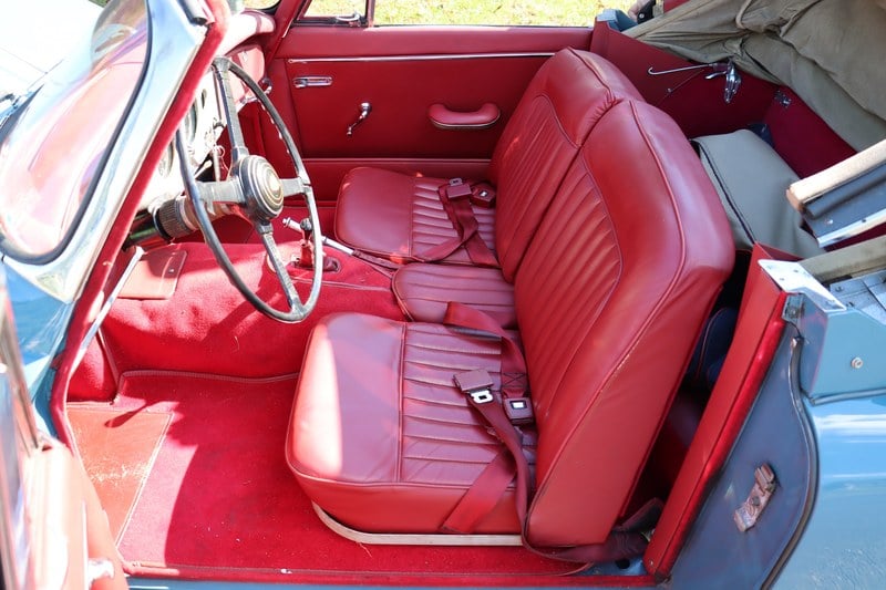 1959 Jaguar XK150 - 7
