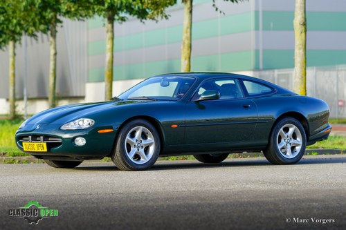 2001 Excellent Jaguar XK8 Coupe with 72000 km (LHD) For Sale