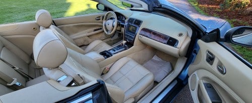 2007 Jaguar XKR - 8