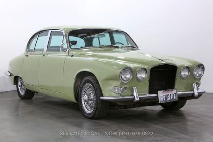 Picture of 1967 Jaguar 420
