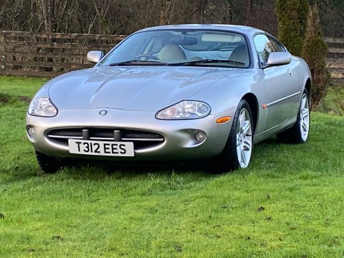1999 Exquisite jaguar xk8 coupe 4.0l auto - only 62k miles For Sale