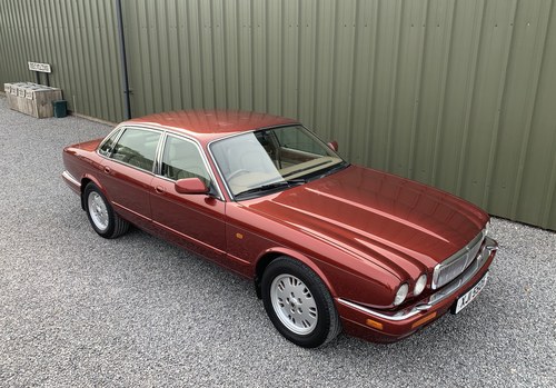 1995 Jaguar X300 XJ Sovereign 4.0 For Sale